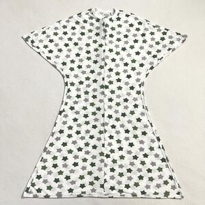 Sleeping Baby Zipadee-Zip Swaddle Transition Green Gray Stars Print M 6 - 12 Mon